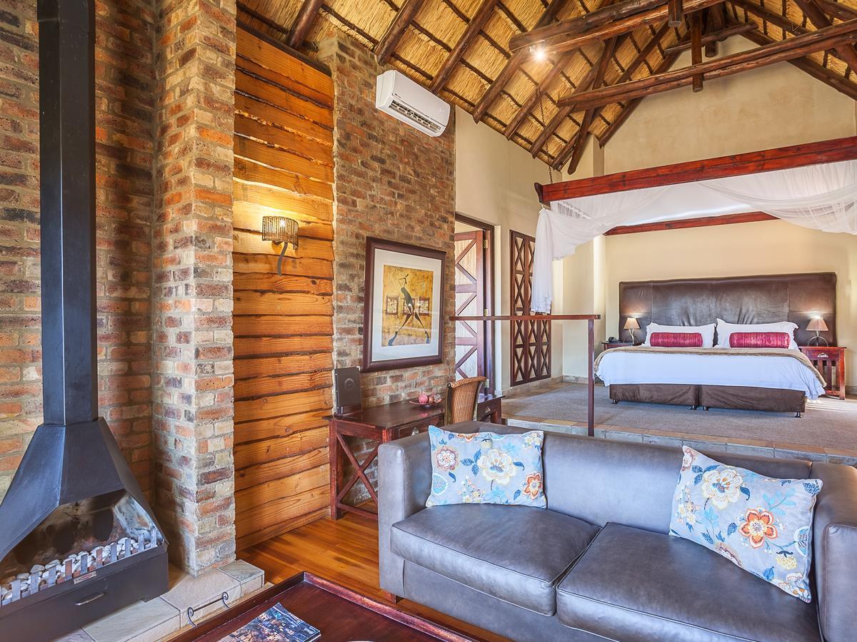 Kloofzicht Lodge & Spa Krugersdorp Zewnętrze zdjęcie Executive Suite at the Oyster Box