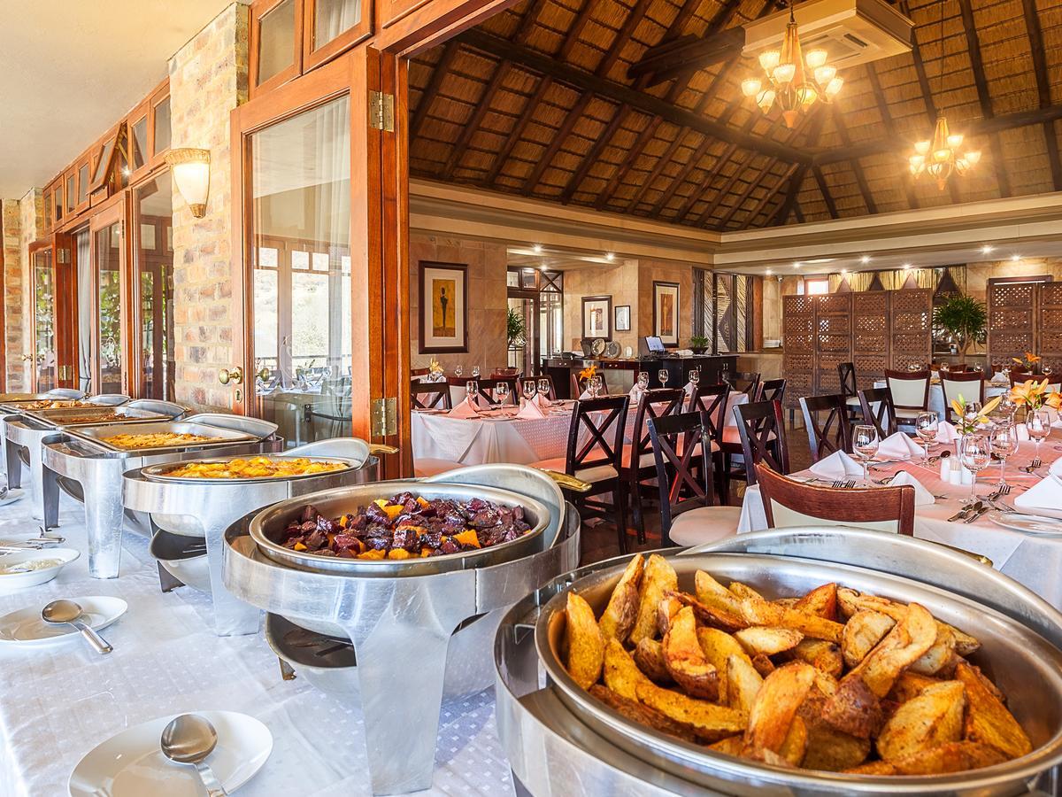 Kloofzicht Lodge & Spa Krugersdorp Zewnętrze zdjęcie A buffet at a hotel